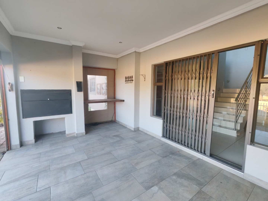 To Let 3 Bedroom Property for Rent in Zwartkop Golf Estate Gauteng