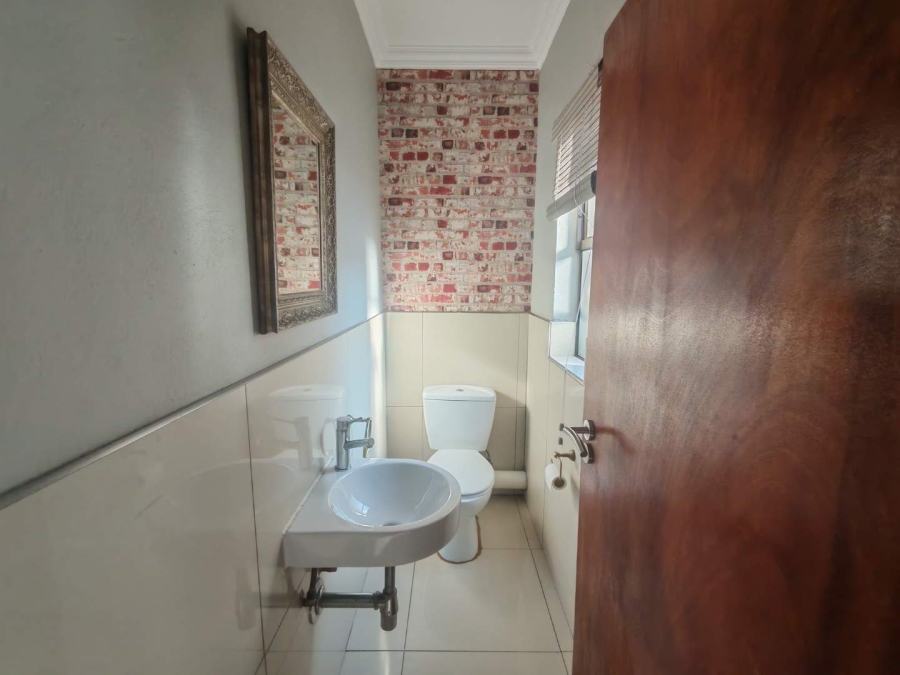 To Let 3 Bedroom Property for Rent in Zwartkop Golf Estate Gauteng