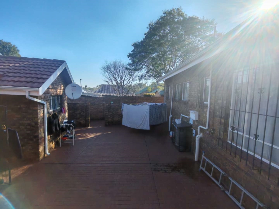 4 Bedroom Property for Sale in Monument Park Gauteng
