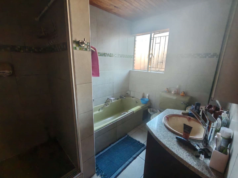 4 Bedroom Property for Sale in Monument Park Gauteng
