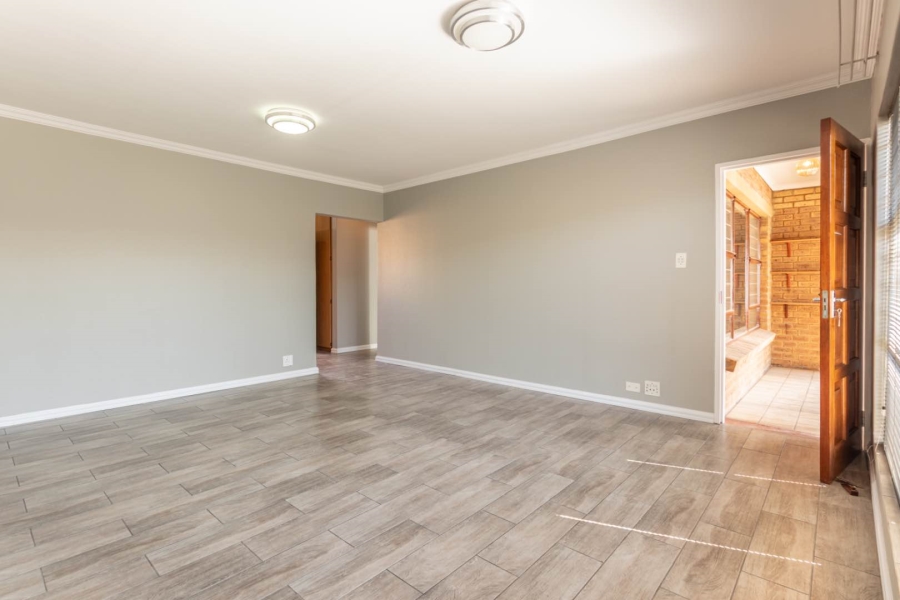 1 Bedroom Property for Sale in Wilro Park Gauteng