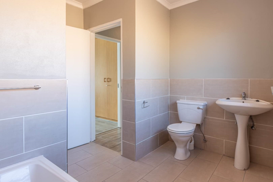 1 Bedroom Property for Sale in Wilro Park Gauteng