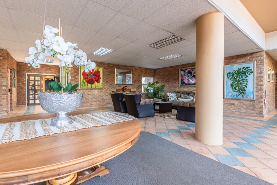 1 Bedroom Property for Sale in Wilro Park Gauteng