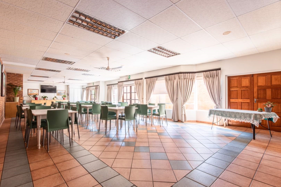 1 Bedroom Property for Sale in Wilro Park Gauteng