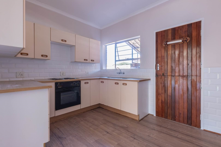 2 Bedroom Property for Sale in Wilro Park Gauteng
