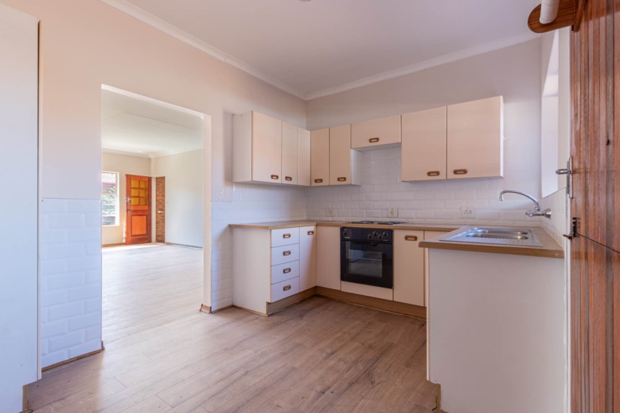2 Bedroom Property for Sale in Wilro Park Gauteng