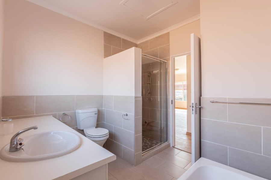 2 Bedroom Property for Sale in Wilro Park Gauteng