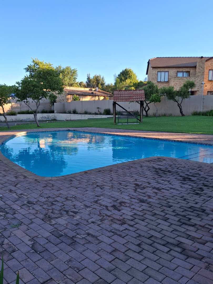 2 Bedroom Property for Sale in Randpark Ridge Gauteng
