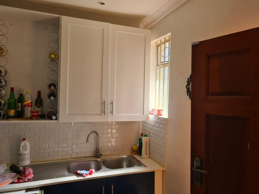 5 Bedroom Property for Sale in Kibler Park Gauteng