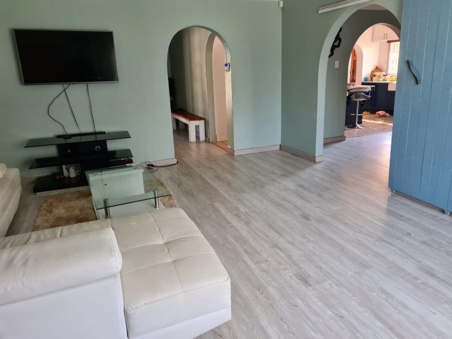 5 Bedroom Property for Sale in Kibler Park Gauteng