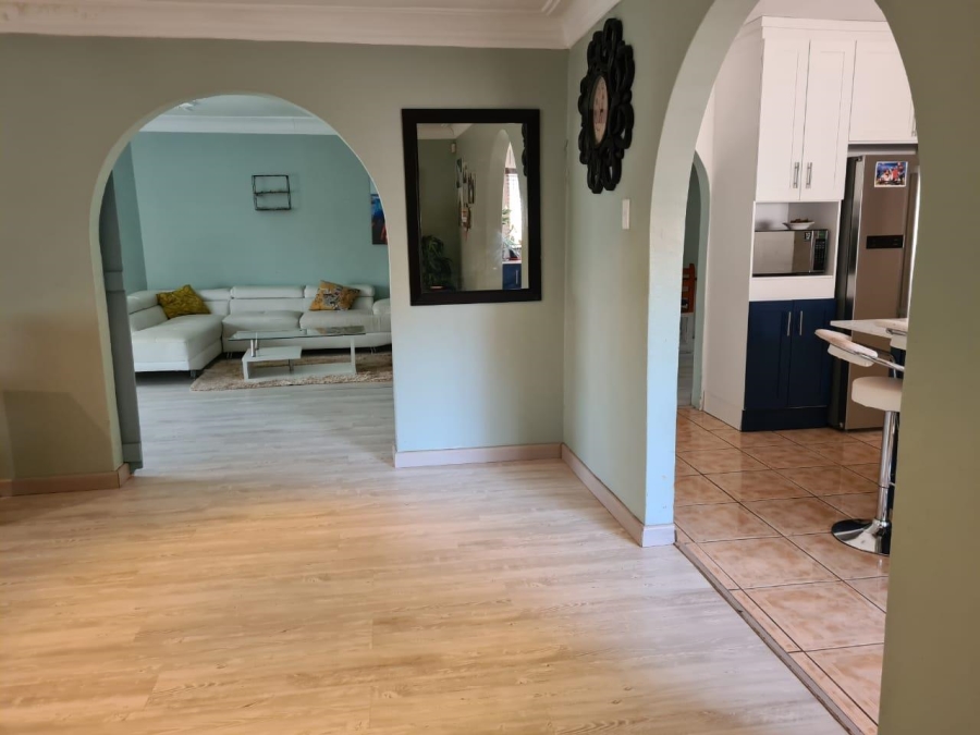 5 Bedroom Property for Sale in Kibler Park Gauteng