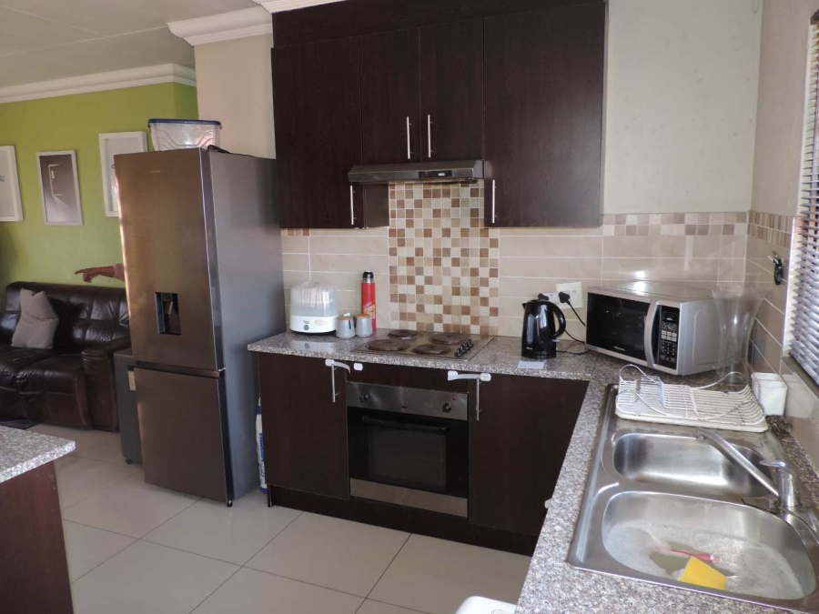 2 Bedroom Property for Sale in Brackendowns Gauteng