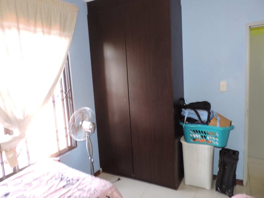 2 Bedroom Property for Sale in Brackendowns Gauteng