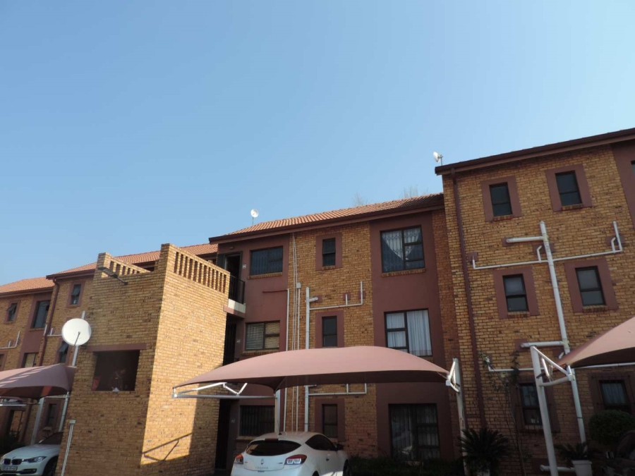 2 Bedroom Property for Sale in Brackendowns Gauteng