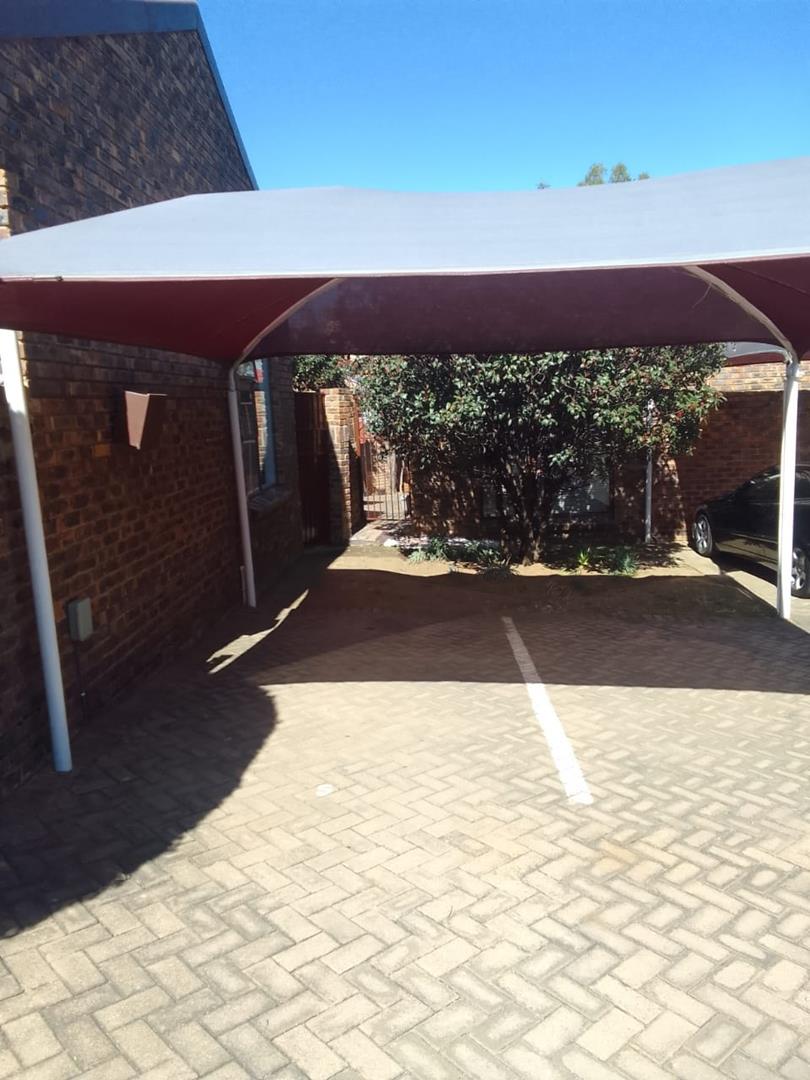 3 Bedroom Property for Sale in Liefde en Vrede Gauteng