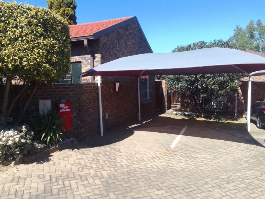 3 Bedroom Property for Sale in Liefde en Vrede Gauteng