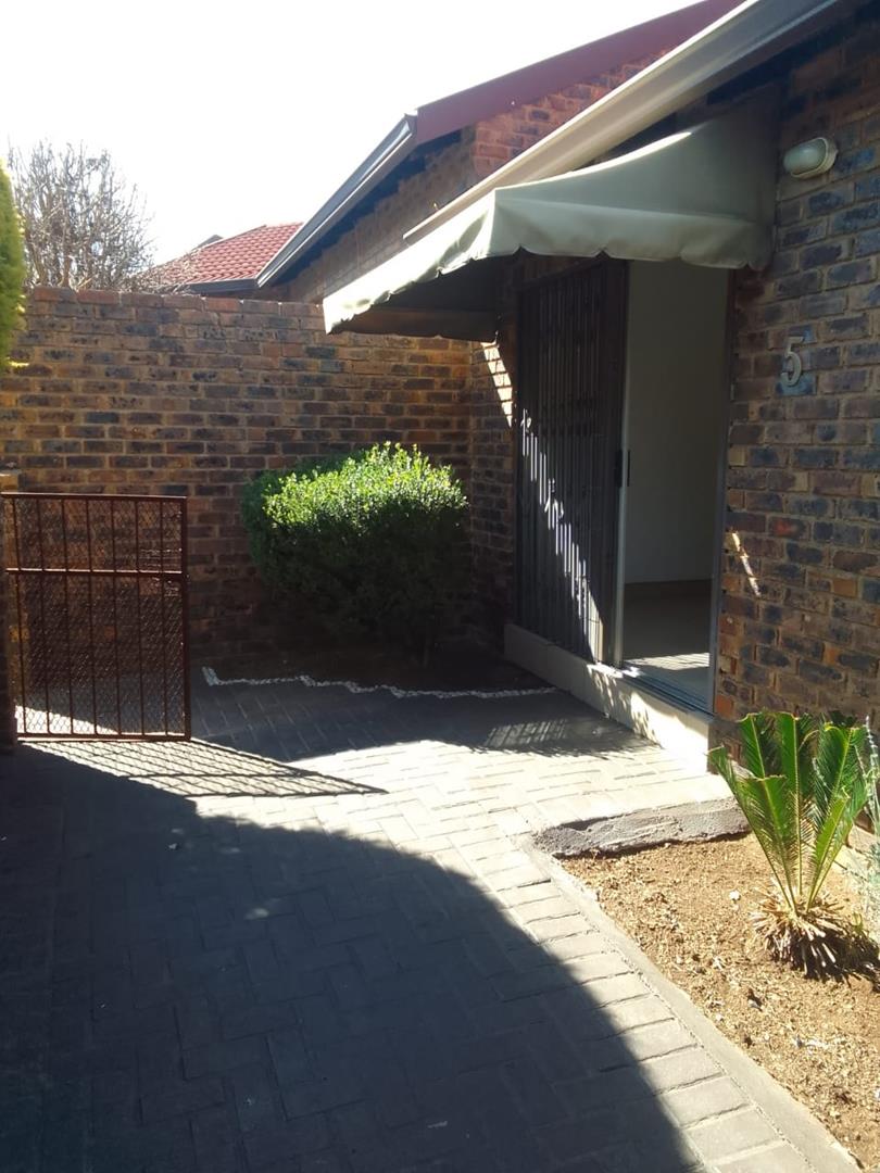 3 Bedroom Property for Sale in Liefde en Vrede Gauteng