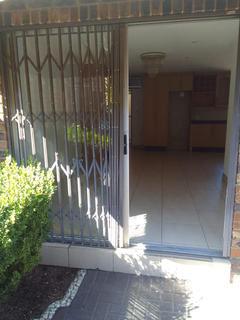3 Bedroom Property for Sale in Liefde en Vrede Gauteng