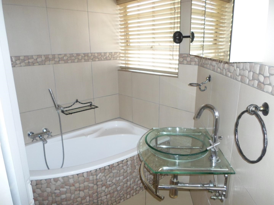 3 Bedroom Property for Sale in Liefde en Vrede Gauteng