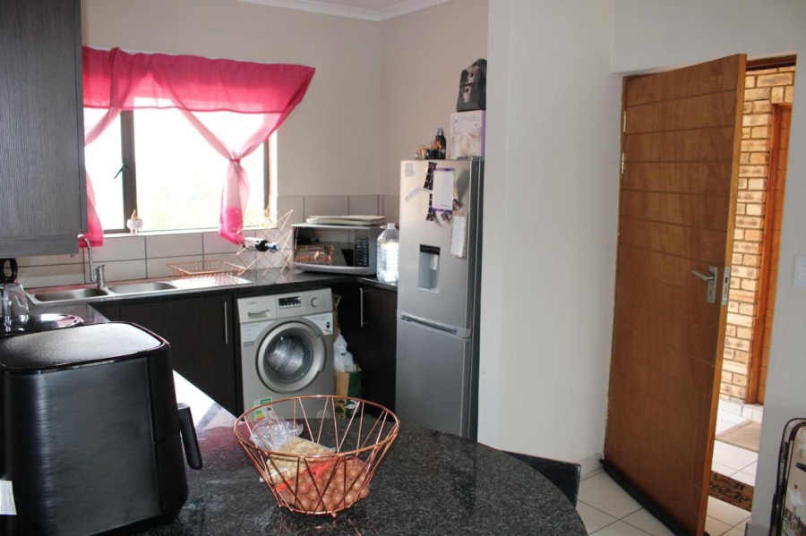 2 Bedroom Property for Sale in South Crest Gauteng