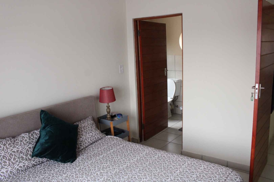 2 Bedroom Property for Sale in South Crest Gauteng