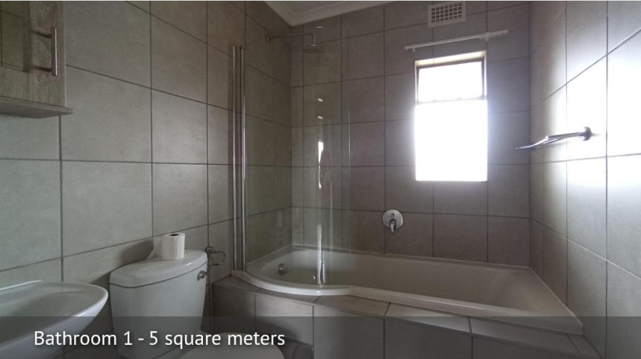 2 Bedroom Property for Sale in Heuweloord Gauteng