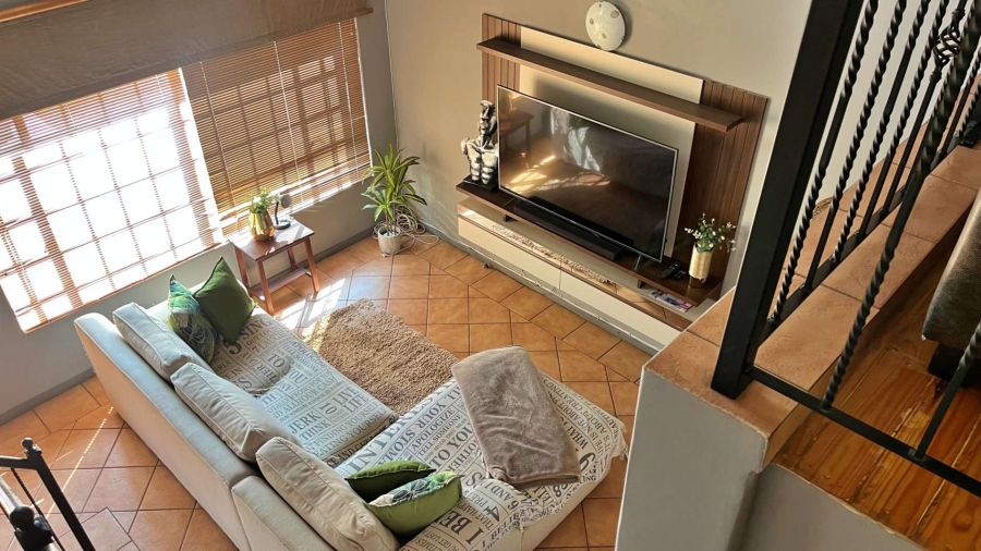 6 Bedroom Property for Sale in Rietvalleipark Gauteng