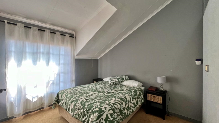 6 Bedroom Property for Sale in Rietvalleipark Gauteng