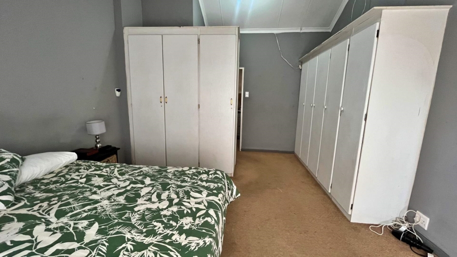 6 Bedroom Property for Sale in Rietvalleipark Gauteng