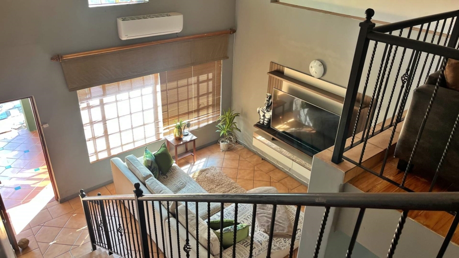 6 Bedroom Property for Sale in Rietvalleipark Gauteng