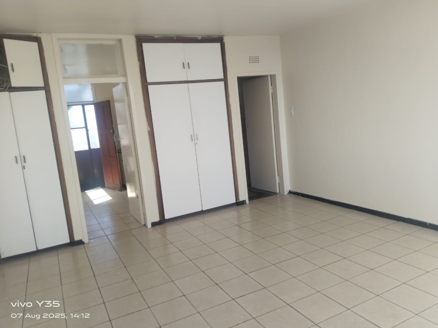 To Let 0 Bedroom Property for Rent in Hillbrow Gauteng