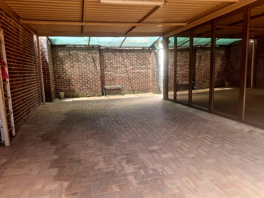 4 Bedroom Property for Sale in Horison Park Gauteng