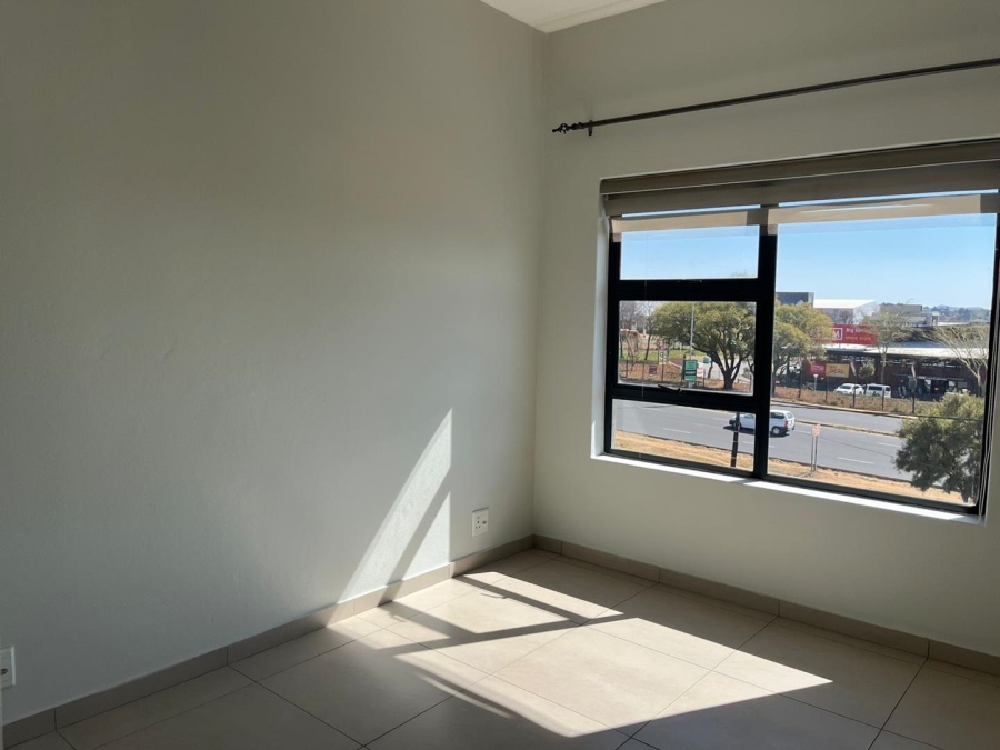 To Let 3 Bedroom Property for Rent in North Riding Gauteng