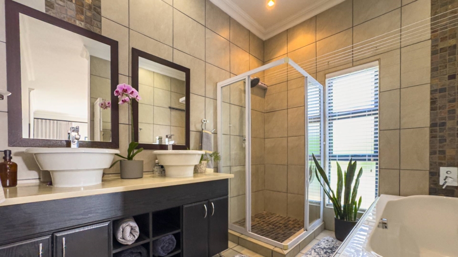 3 Bedroom Property for Sale in Midstream Hill Gauteng