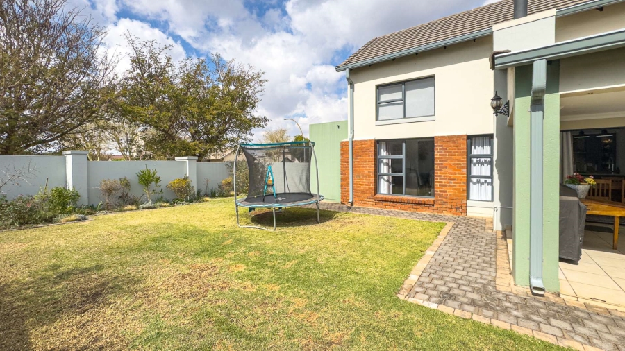3 Bedroom Property for Sale in Midstream Hill Gauteng