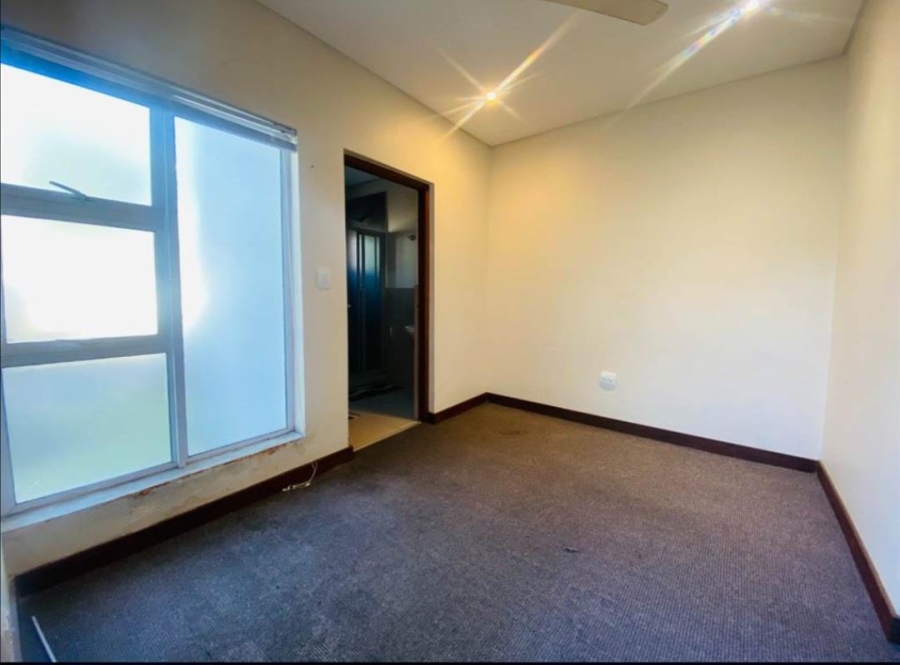 4 Bedroom Property for Sale in Noordwyk Gauteng