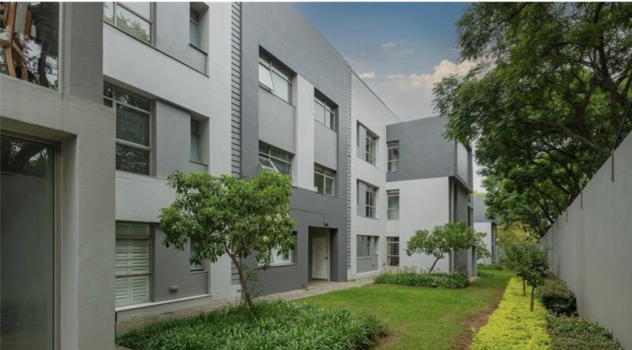 To Let 3 Bedroom Property for Rent in Oaklands Gauteng