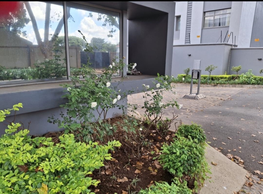 To Let 3 Bedroom Property for Rent in Oaklands Gauteng