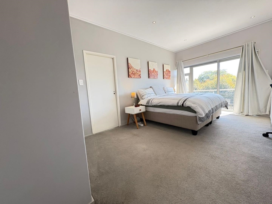 To Let 3 Bedroom Property for Rent in Oaklands Gauteng