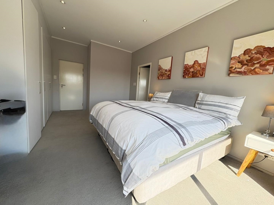 To Let 3 Bedroom Property for Rent in Oaklands Gauteng