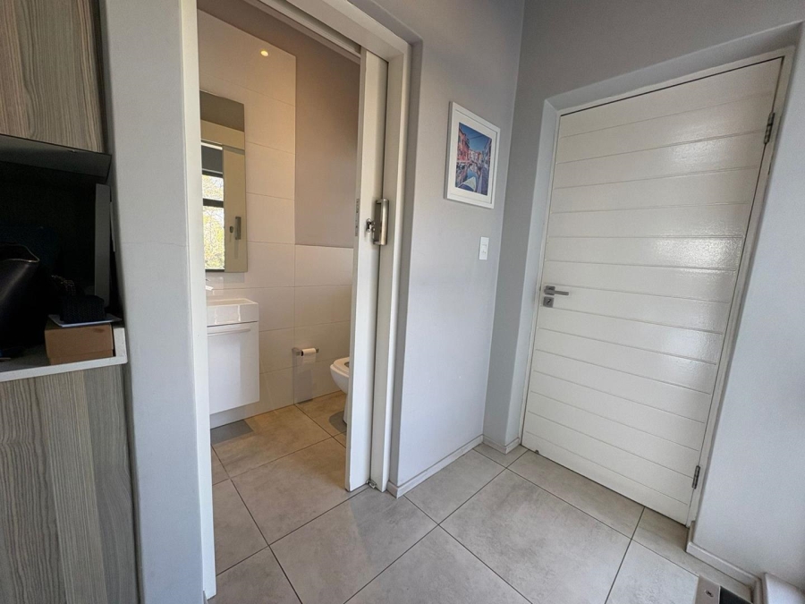 To Let 3 Bedroom Property for Rent in Oaklands Gauteng