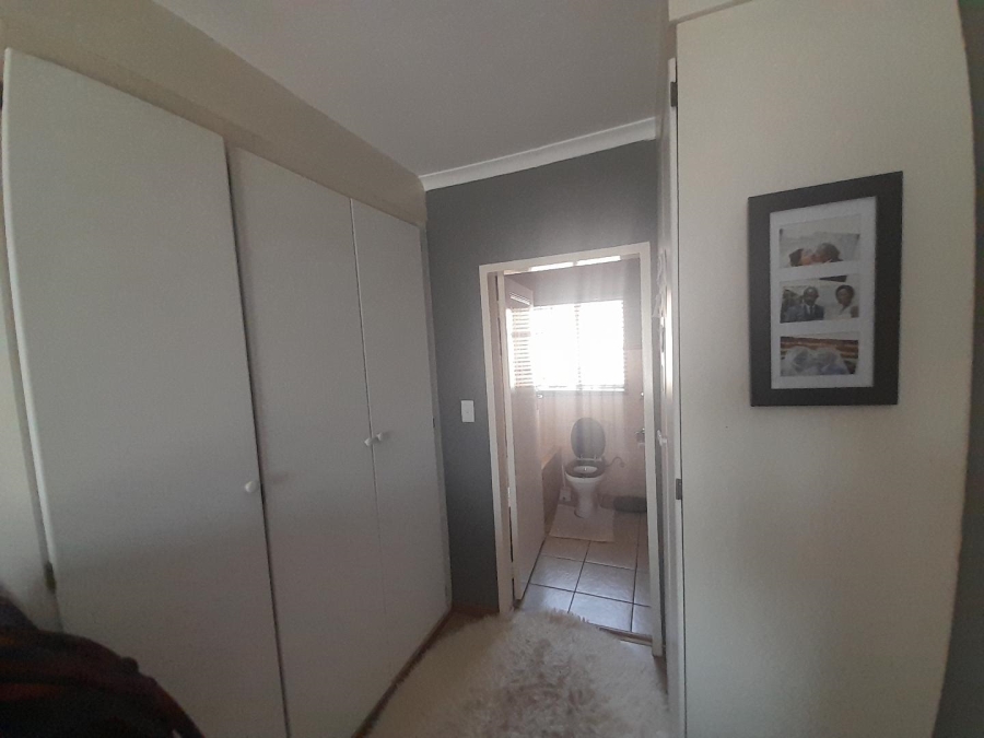 3 Bedroom Property for Sale in Annlin Gauteng