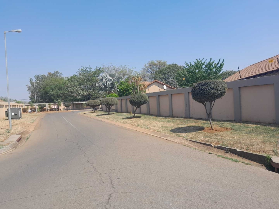 3 Bedroom Property for Sale in Annlin Gauteng
