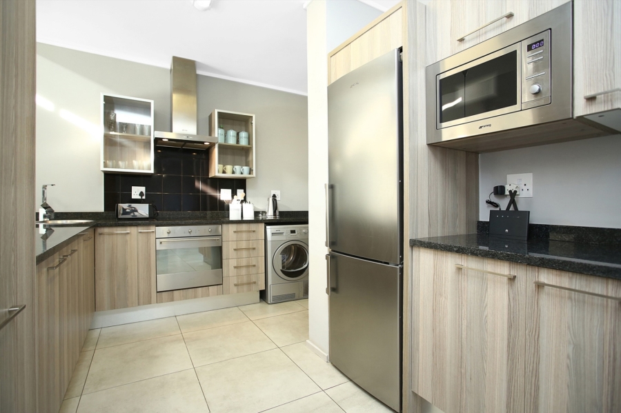 To Let 2 Bedroom Property for Rent in Oaklands Gauteng