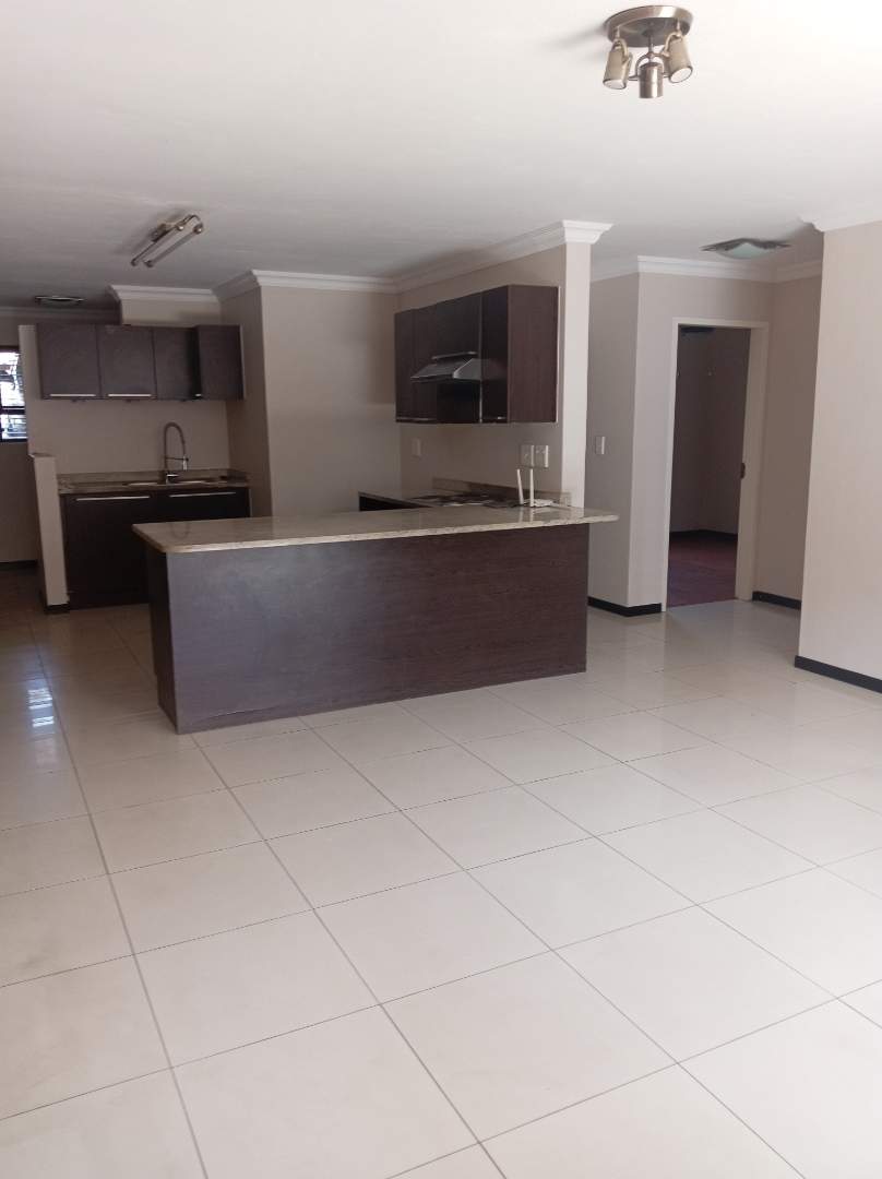 To Let 2 Bedroom Property for Rent in Bedfordview Gauteng