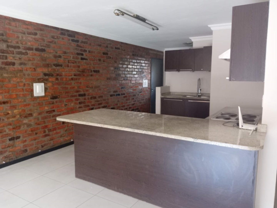 To Let 2 Bedroom Property for Rent in Bedfordview Gauteng
