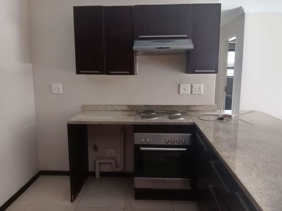 To Let 2 Bedroom Property for Rent in Bedfordview Gauteng
