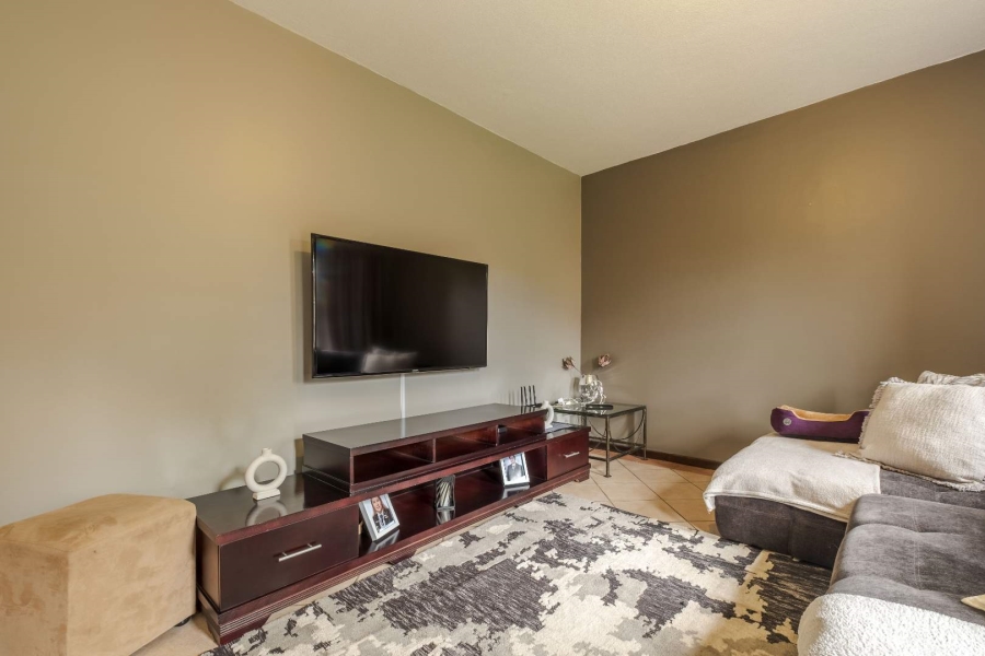 To Let 3 Bedroom Property for Rent in Moreleta Park Gauteng