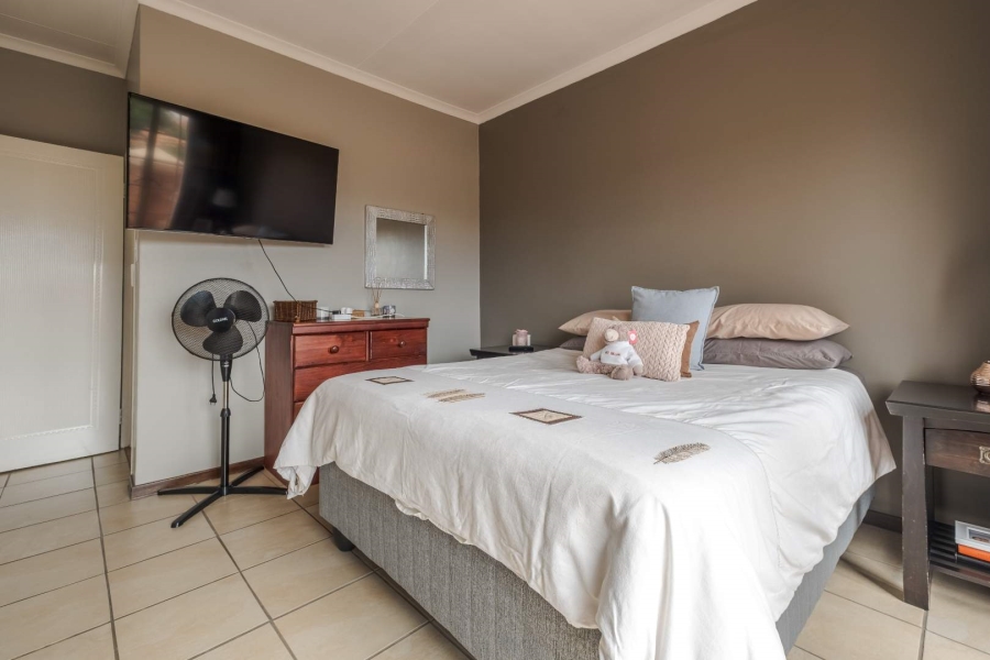 To Let 3 Bedroom Property for Rent in Moreleta Park Gauteng