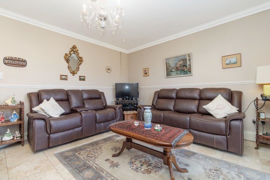 2 Bedroom Property for Sale in Waterfall Hills Mature Lifestyle Estate Gauteng